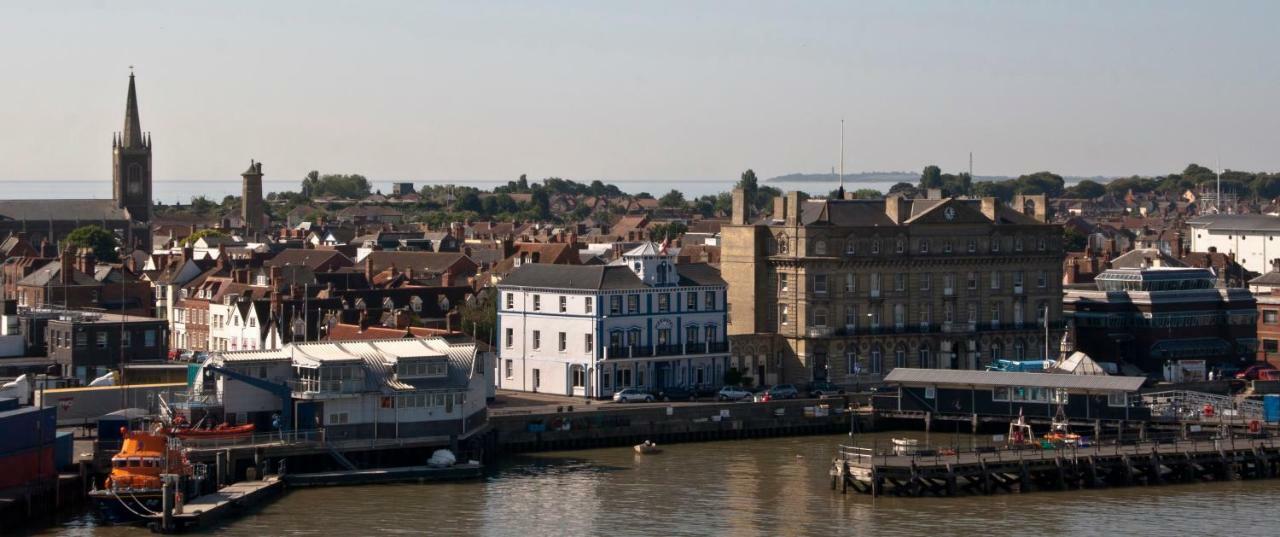 Appartamento On The Quay Harwich Esterno foto